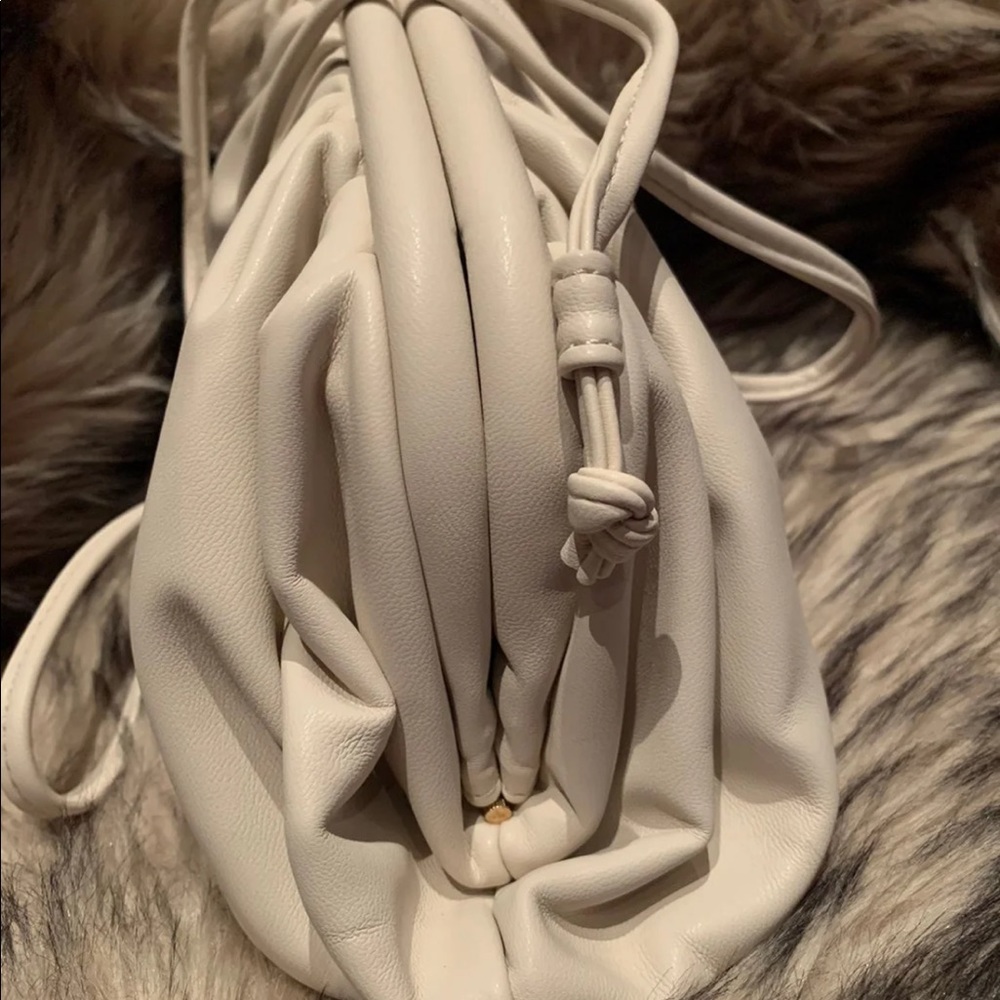 The Pouch - Picture 5 of 14